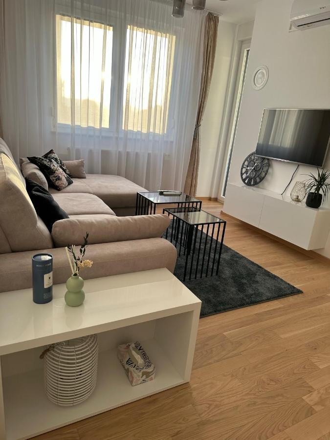 Apartman Ema バニャ・ルカ エクステリア 写真