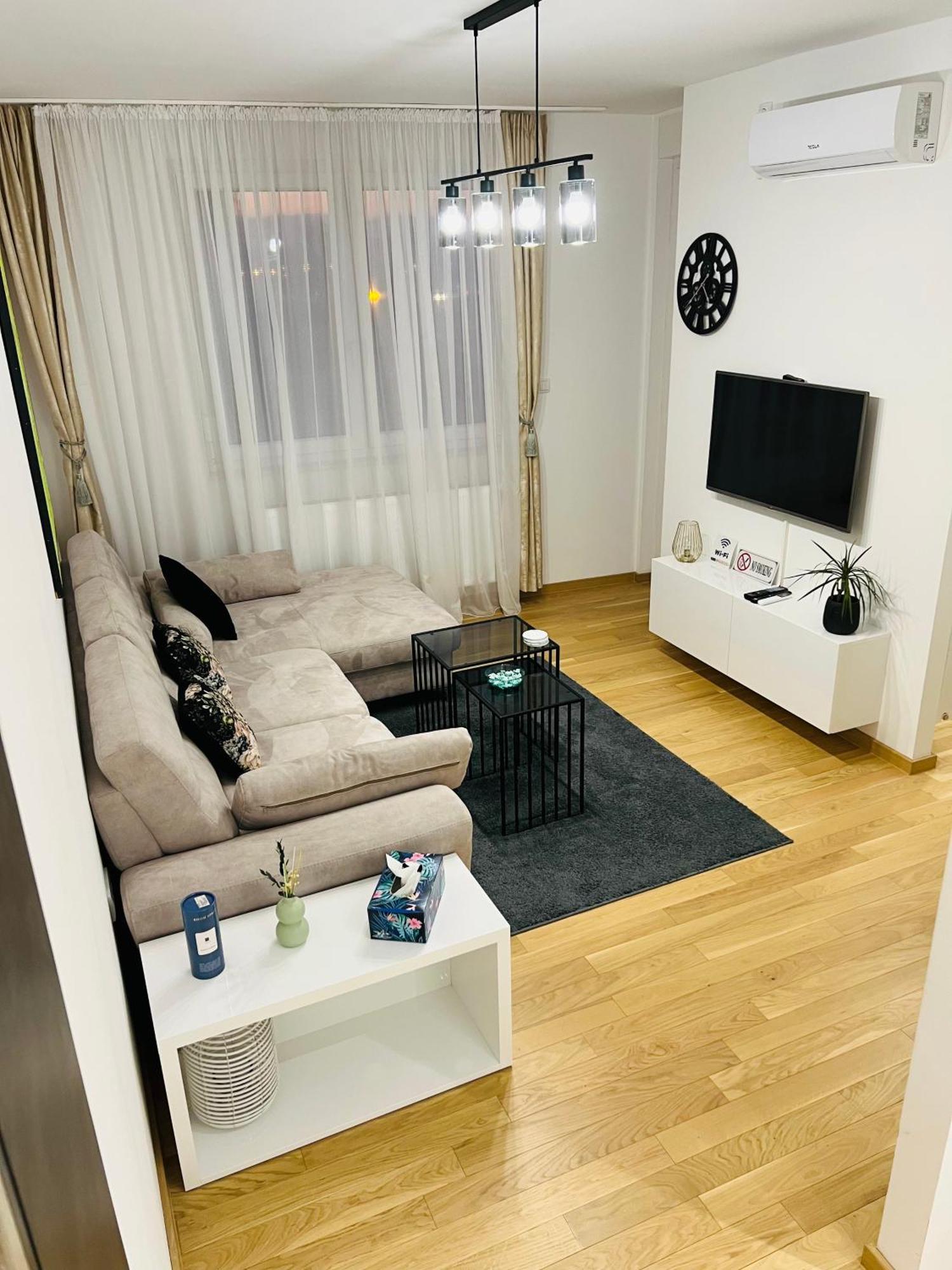 Apartman Ema バニャ・ルカ エクステリア 写真